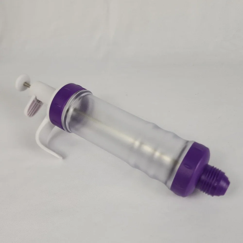 Wilton‎ Dessert Decorator Plus Cake Cookie Pastry Icing Tool 5 tips 2 Couplers